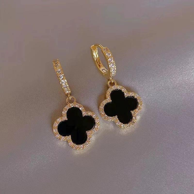 Новые серьги в корейском стиле, серьги-гвоздики Lucky Four-Leaf Clover, клипсы для ушей INS High-End Feel Ear