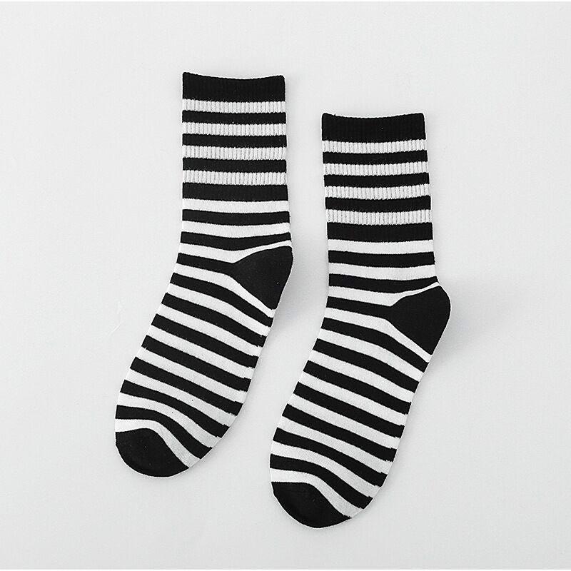 Lolita Skateboard Cotton Socks Women Cute Pattern Hip Hop Crew JK Socks Funny Novelty White Socks Cool Harajuku Designer Socks