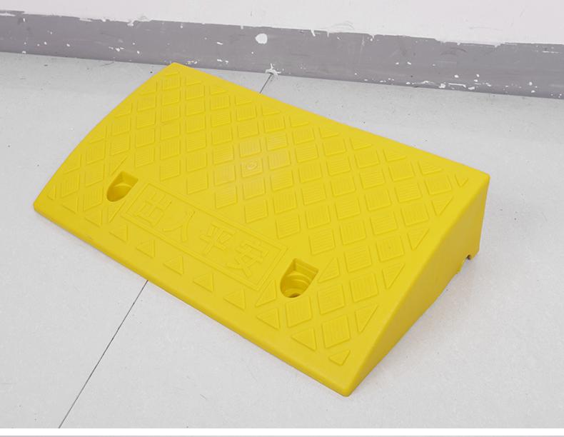 Portable Triangular Springboard for Curb Ramps: Electric Car, Tram, Motorcycle, Bicycle, Ladder