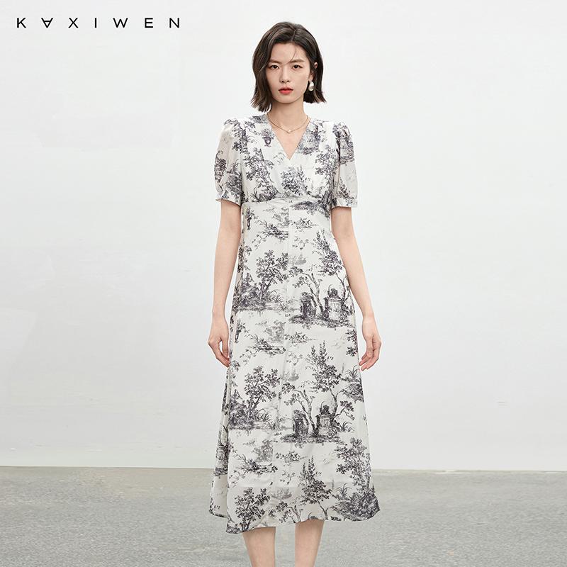 Waist hugging ink printed dress