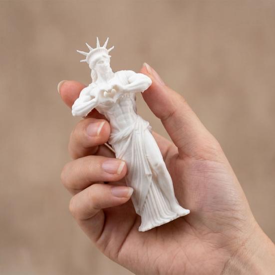 Забавная Мускулистая Статуя Свободы 3D Печатная Юмористическая Мускулистая Статуя Свободы для Гостиной Полки Шкафа Стола Декор Сувениры из Нью-Йорка Подарки