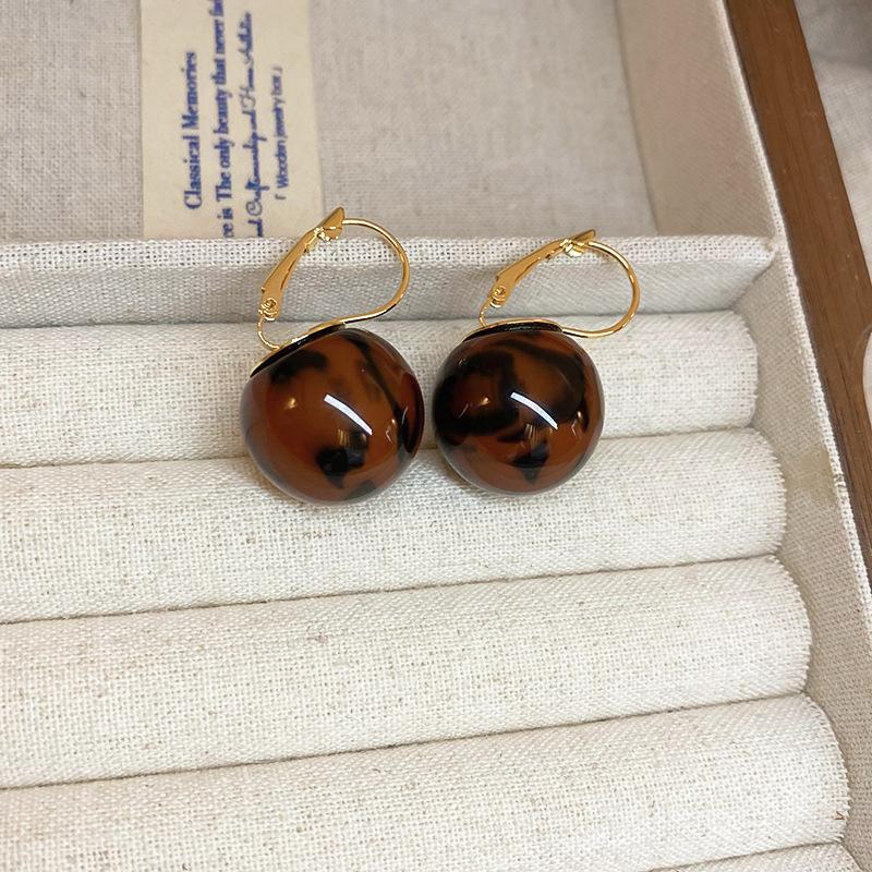 Maillard Style Coffee Colored Geometric Flower Heart Earrings Fashionable Temperament Earrings Retro High-end Earrings