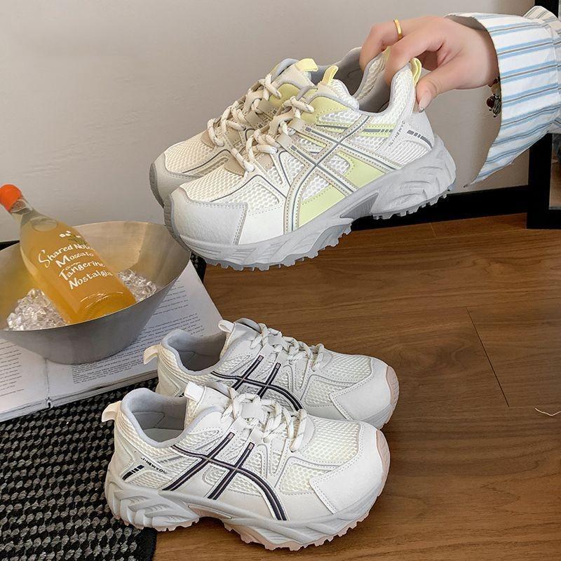 Женские кроссовки «папины кроссовки» новая осенняя повседневная обувь сетчатая дышащая толстая подошва увеличивающая рост повседневные нишевые спортивные кроссовки