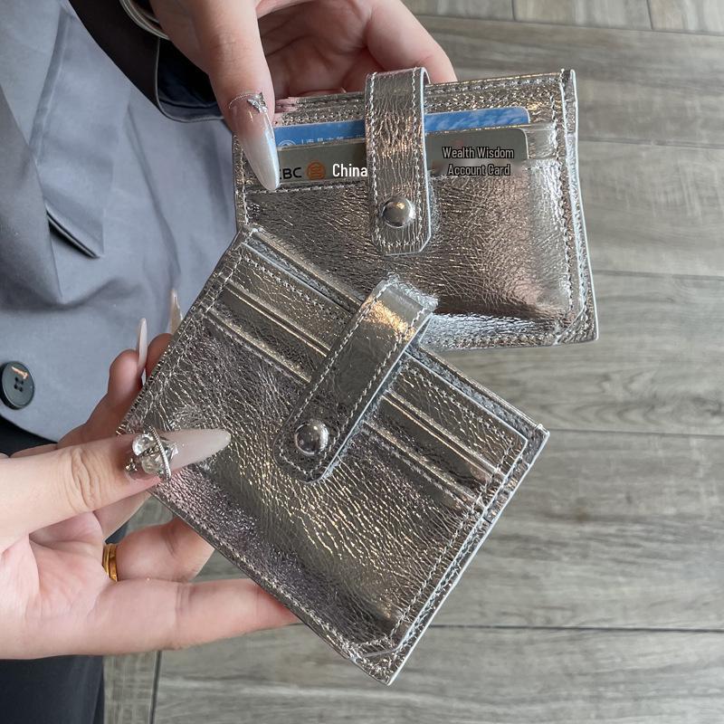 Изысканный женский антимагнитный держатель для карт из натуральной кожи 2025 года, тонкий и высококлассный дизайн.