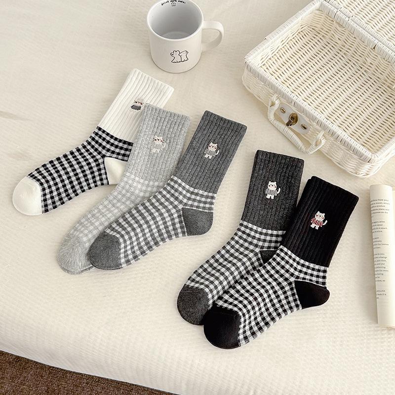 Kitten Embroidery Cartoon Plaid Mid-Calf Women's Socks - Preppy Style Japanese Checkered Stripes for Autumn/Winter