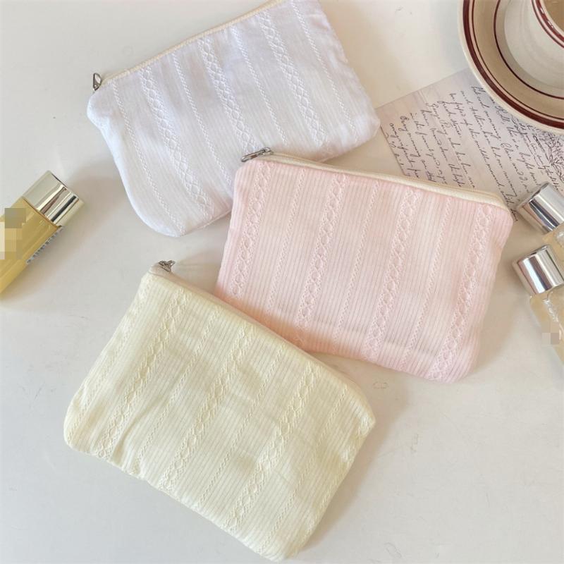 Kawaii Mini Travel Cosmetic Bag Lipstick Earphone Data Cable Storage Bag Purse Women Portable Makeup Handbags Wallet Pouch Bags