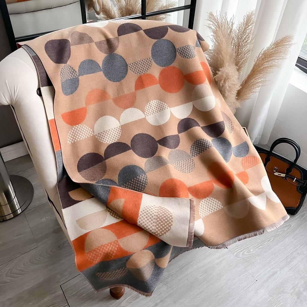 Warm Jacquard Short Beard Tassel Scarf Ladies Polka Dot Reversible Air-Conditioning Shawl Scarf