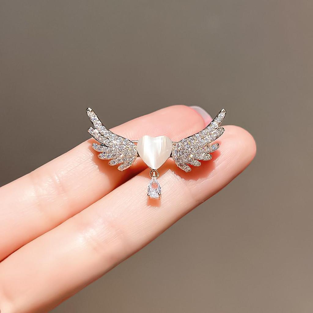Angel Wings Love Water Drop Diamond Brooch - Elegant Autumn Corsage Pin for Women