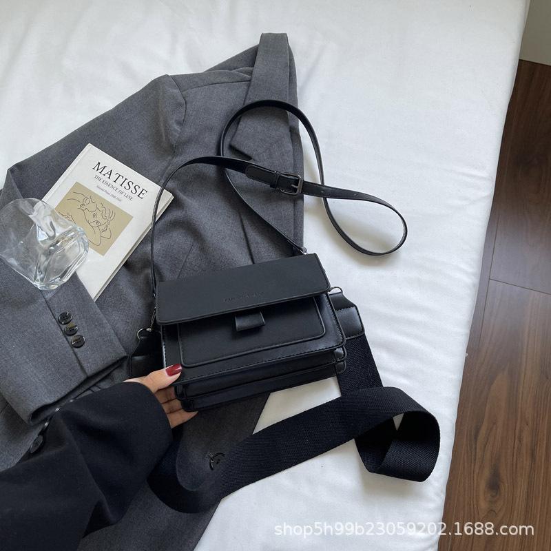 Осень и зима ретро сумка женская новая легкая роскошная универсальная на плечо через плечо модная маленькая квадратная сумка