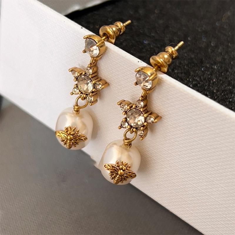 Серьги-пусеты «Бриллиантовая звезда пчела» с имитацией жемчуга, средневековые винтажные серьги с темпераментом, ретро нишевые серьги женские