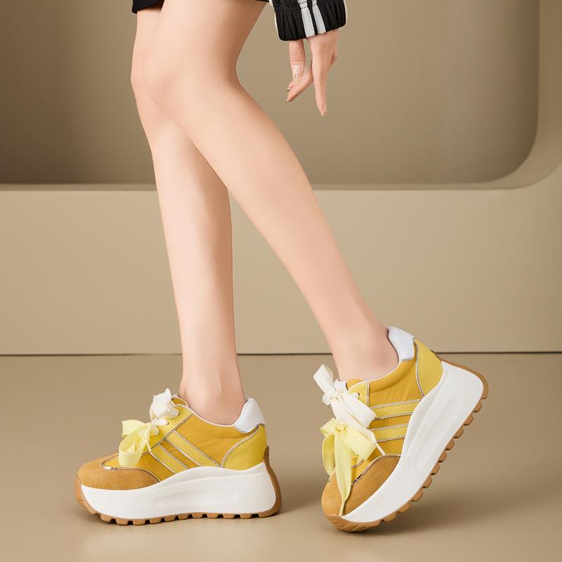 Внутреннее увеличение роста Обувь Форреста Гампа женская легкая 2025 весна и лето новая ретро цветовая гамма платформа повседневная обувь для моральной подготовки г