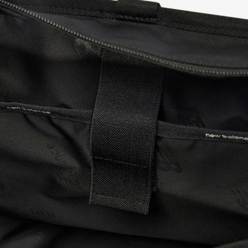 New Balance Сумка-мессенджер с базовым логотипом для школы Nbgcess205