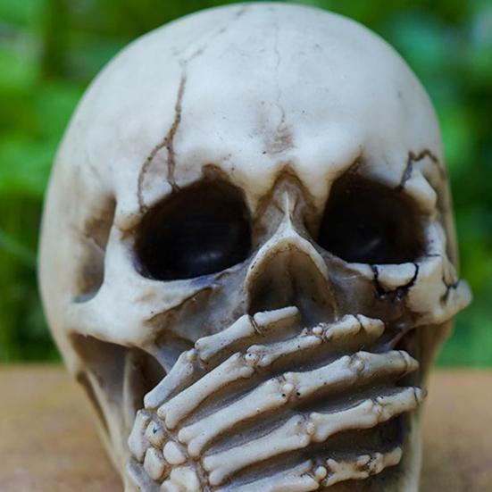 Halloween Skull Figurine See Speak Hear No Evil Resin Skeleton Head Realistic Human Skull Model Statue for Bar Home Table Decor