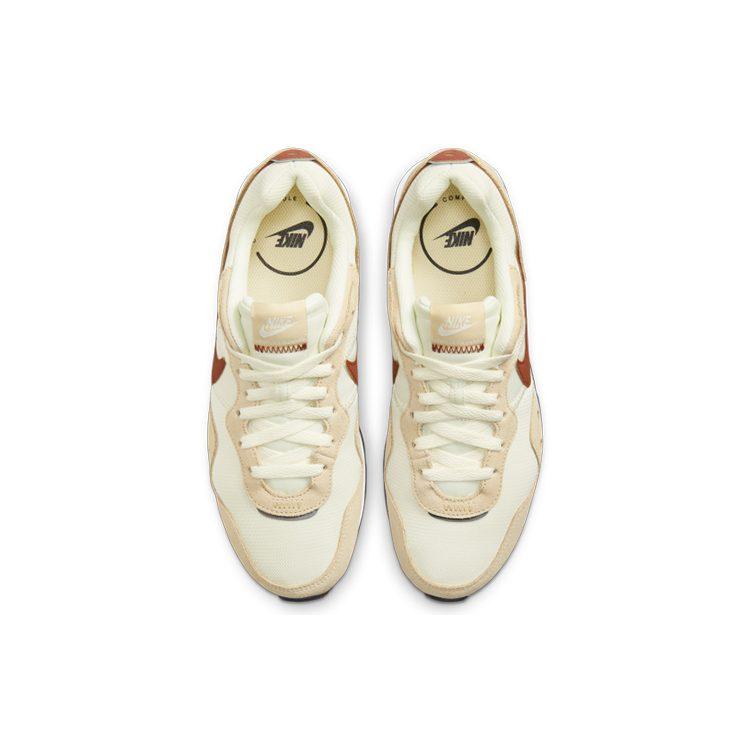 Nike Venture Runner Wide 'Кокосовое молоко' Женские DM8454-105