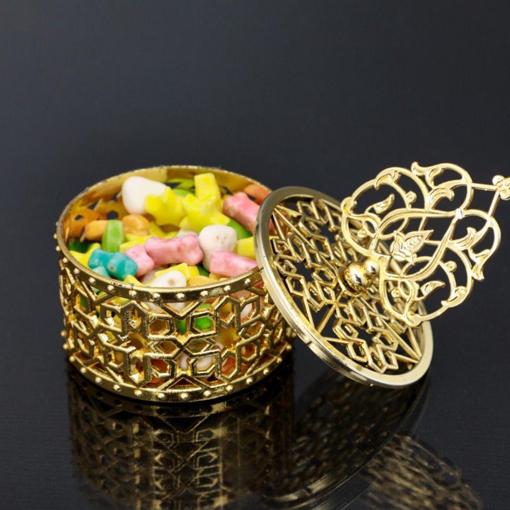 Handheld Gold Hollow Box European Style Packaging Gift Box Candy Container Box  Wedding Table