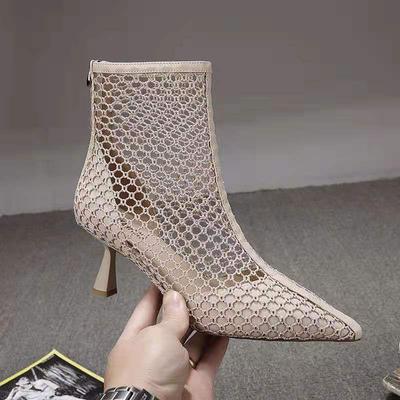 Модные женские сетчатые туфли в европейском стиле, ботильоны, сексуальные ажурные сандалии-ботинки, летние каблуки, заостренный носок, молния сзади, черные, абрикосовые, дропшиппинг