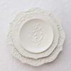 Американский средневековый рельеф Ландыш кружево Керамика Западная еда Паста Блюдо Торт Десерт Глубокая тарелка Кухонная посуда