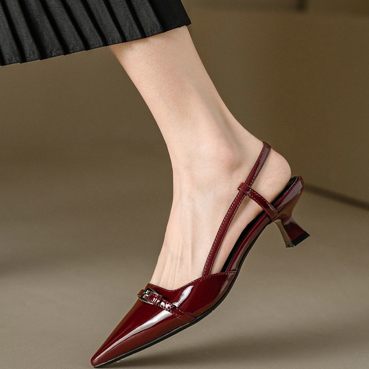 Босоножки Baotou женские летние лакированные кожаные туфли на среднем каблуке с острым носком французского темперамента на маленьких высоких каблуках пустые одинарные туфли