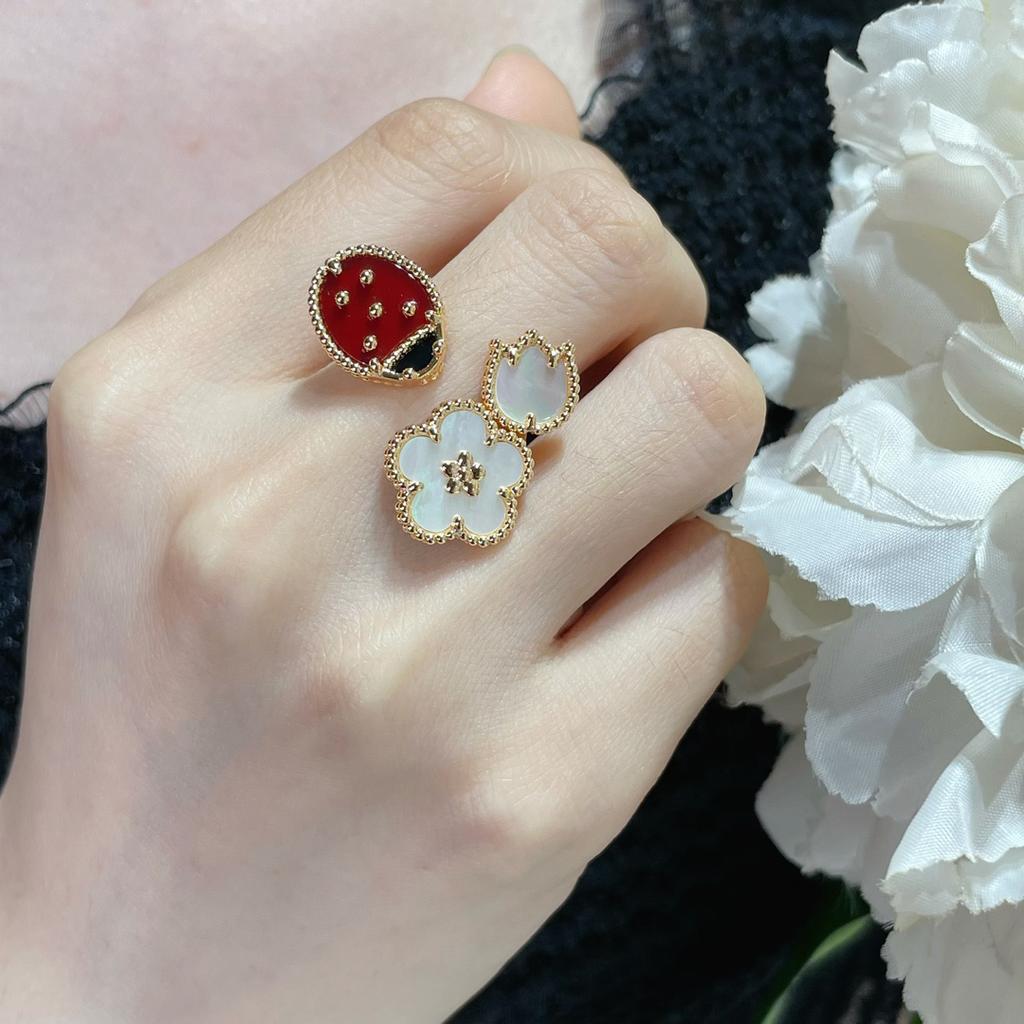 Ladybug Flower Ring Exquisite Cute Fashionable Versatile Casual 2024 New 678 Three Size