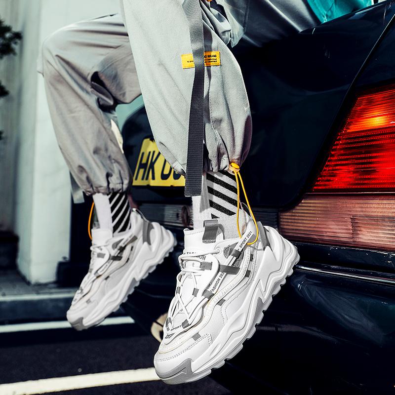 Новые толстые подошвы повышают индивидуальность модной обуви для мужчин, студентов, спортивных нескользящих кроссовок с амортизацией для подростков