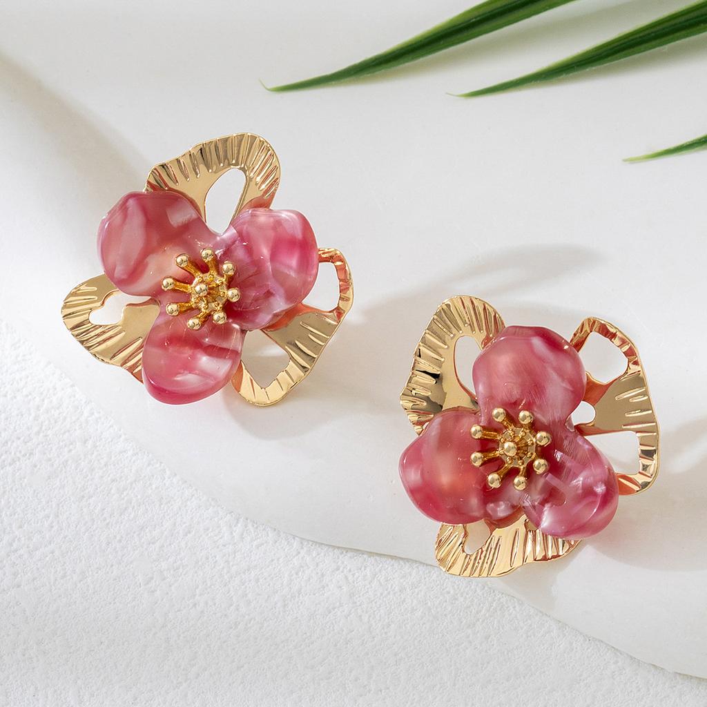 Модные серьги-подвески для женщин