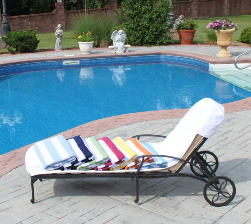 Белое хлопковое пляжное полотенце для шезлонга - 320 г/м²