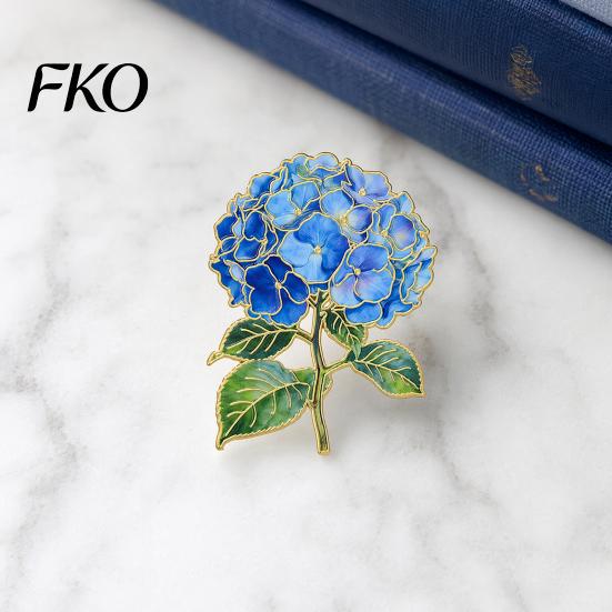 Smooth Edge Brooch Pin, Enamel Flower Design with Edges, Long-lasting Lightweight Zinc Alloy Badge for Jackets Scarves Bags Gift Exquisite Shape