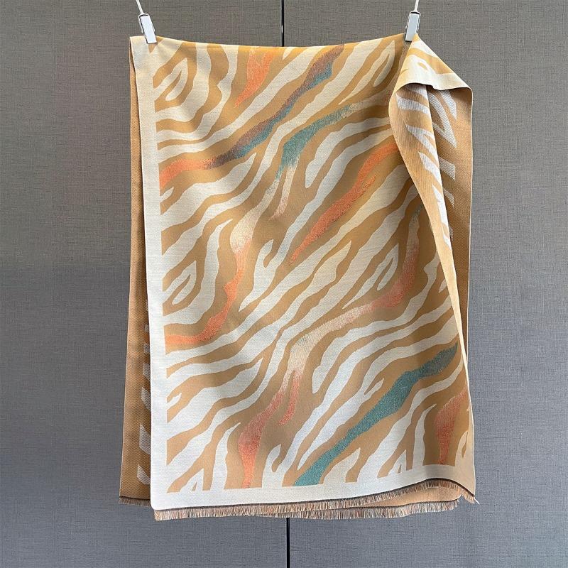 New Imitation Cashmere Irregular Stripes Contrasting Colors Printed Scarf Autumn and Winter Warm Scarf Soft Stripes Big Shawl Women
