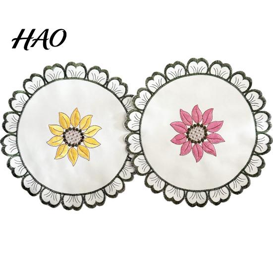 Floral Patterned Table Accessories Flower Shaped Placemat with Embroidered Sunflower Pattern, Pastoral Style for Dining Table, Breakfast Linens Retro