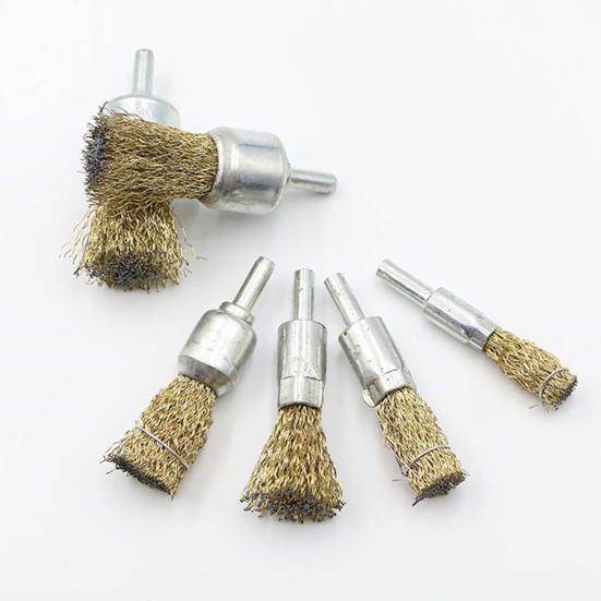 Проволочная колесная щетка Вращающийся инструмент Нержавеющая сталь Устойчивость к коррозии Широкое применение Многоразовая простота установки Извитая проволочная щетка с покрытием