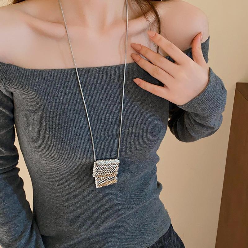 Тканая сумка кулон длинное ожерелье для женщин девочек ниша личность уникальное универсальное ожерелье свитер цепочка подарки
