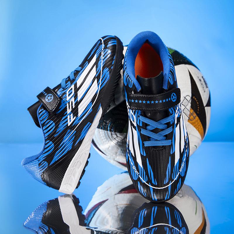 Children'S Football Shoes Men'S Ag Spikes Seamless Fly-Woven Outdoor Football Shoes Youth Artificial Grass Professional Football Shoes