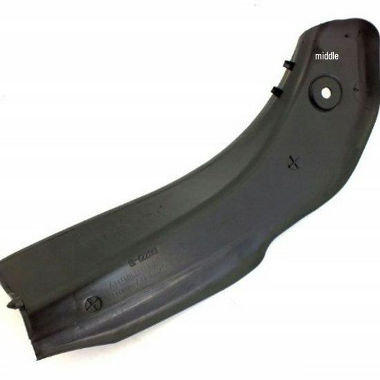 Водоотводящий канал заднего фонаря BMW 3 серии F30 F35, номера деталей 51497453333 и 51497453334