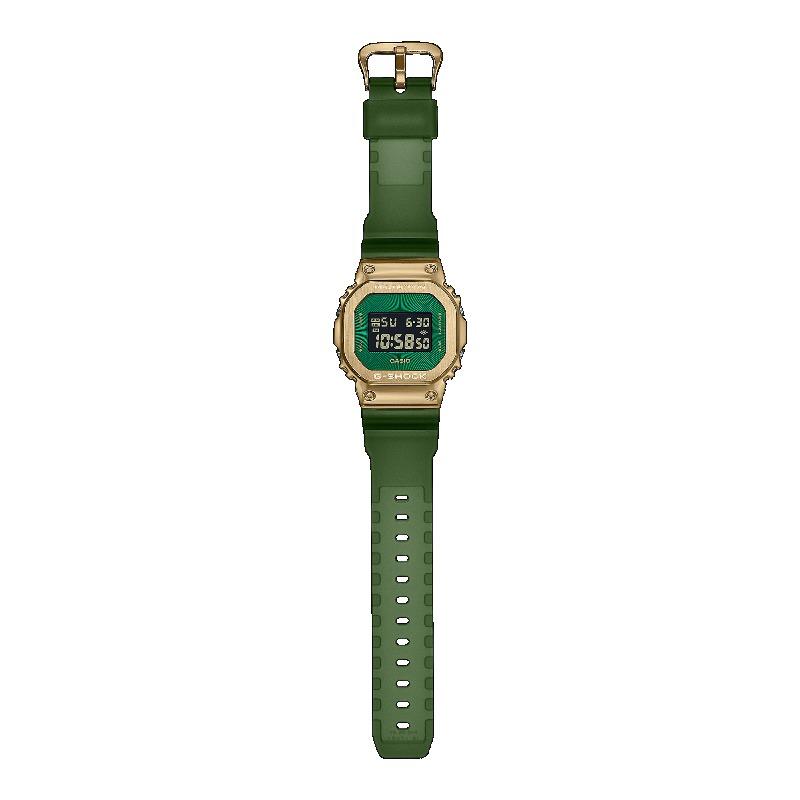 Casio Мужские часы G-SHOCK из нержавеющей стали, водонепроницаемость 200 м, ударопрочность, будильник, кварцевые часы GM-5600CL-3
