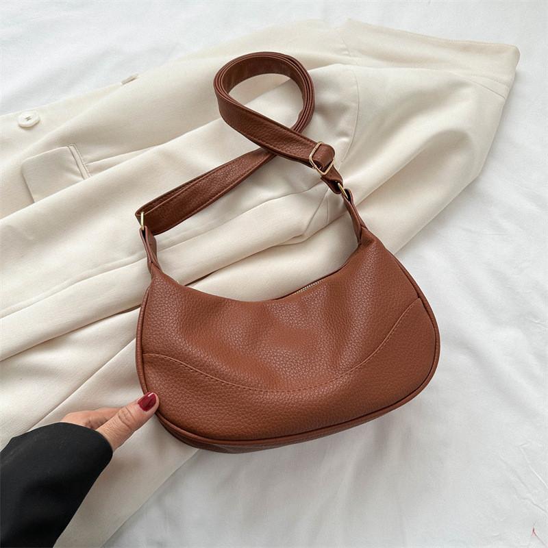 Stylish Trendy Street Fashion Pu Tote Bag For Summer 2023 With Zipper Closure