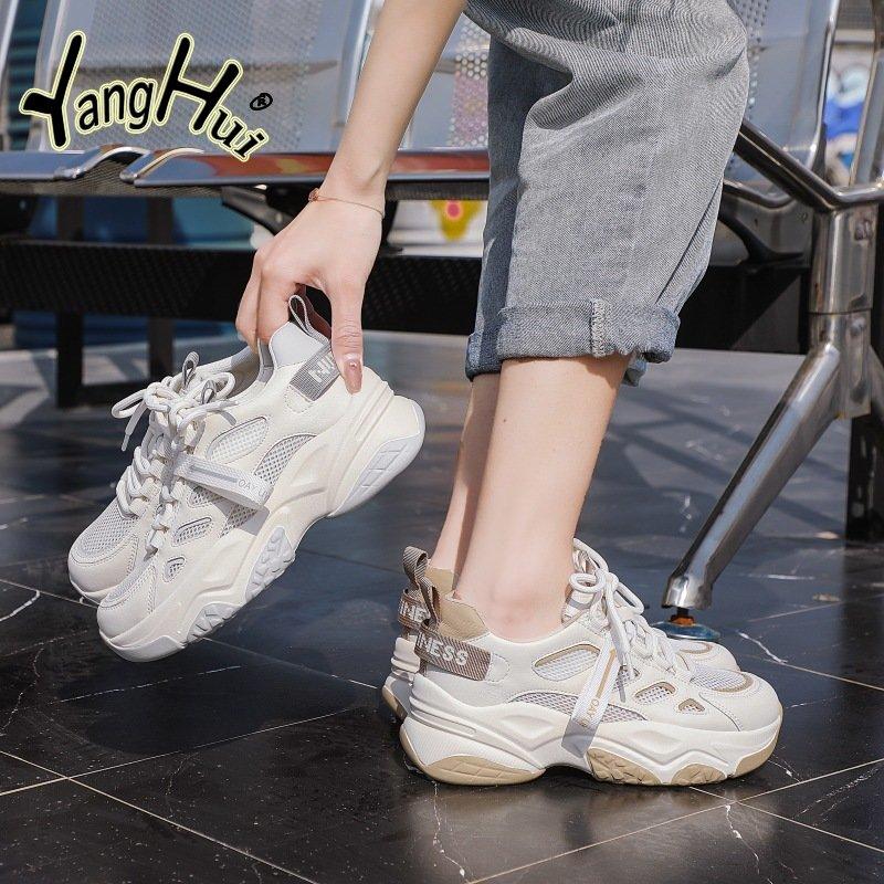 Сетчатые дышащие толстые кроссовки с увеличенной подошвой 2024 года, новые модные удобные кроссовки для бега и спорта для женщин на лето