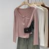 Женская розовая базовая футболка в корейском стиле с воротником-henley на осень/зиму 2025