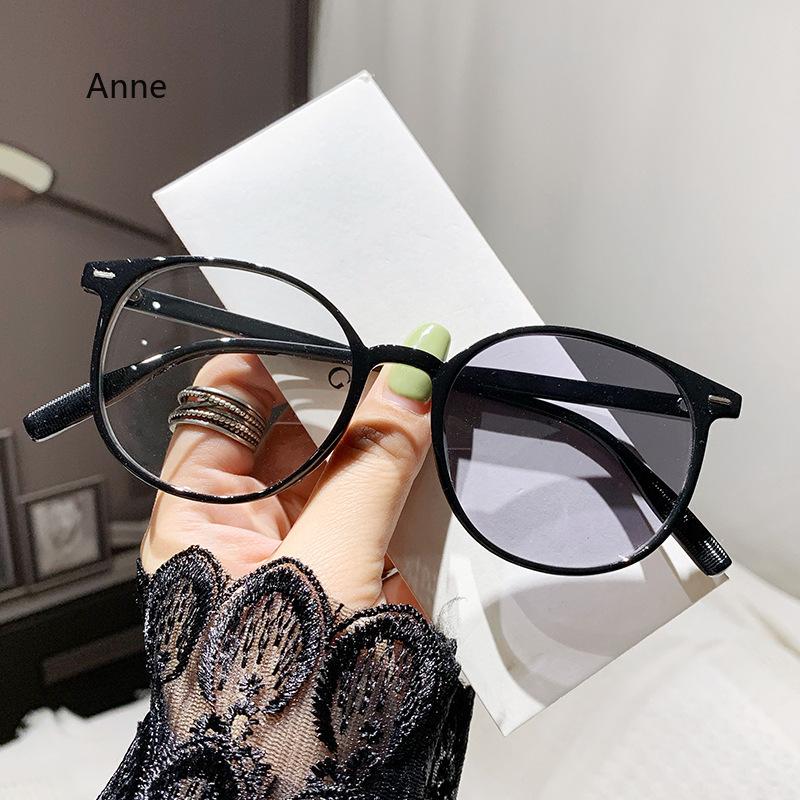 Photochromic Myopia Glasses New Women Men Round Sun Discolored Presbyopia Eyewear Blue Light Blocking Glasses