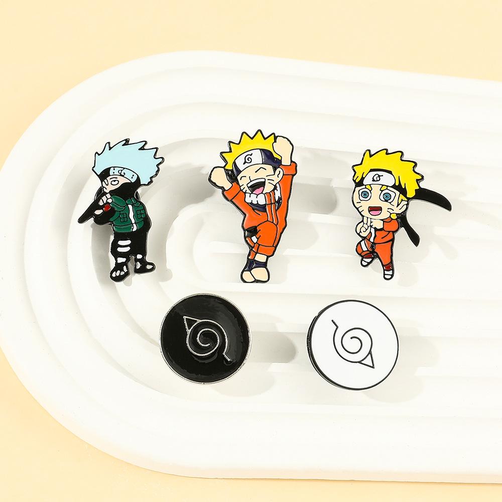 1 Set New Naruto Q Anime Merchandise Japanese Metal Cartoon Brooch Badge Clothing Cute Accessories Toys Anime Cartoon