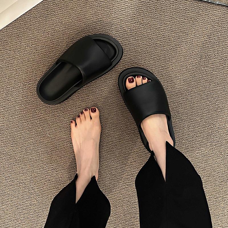 2024 Summer Height Increasing Women Slipper Fashion Open Toe Slip On Sandalias Ladies Elegant Outdoor Beach Platform Slides