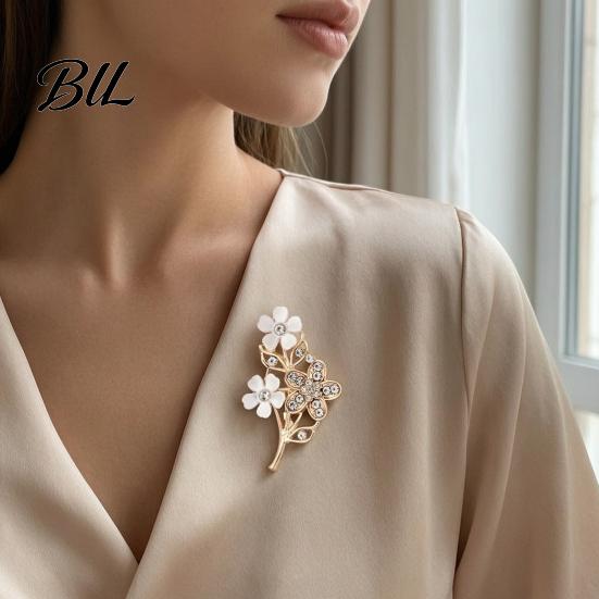 Floral Scarf Pin Rhinestone Flower Brooch Pin, Bling Lapel for Women, Coat Shirt Sweater Dress Decorative Accessory Badge