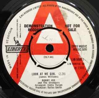 7inch Record BOBBY VEE & THE STRANGERS - Look At Me Girl LIB55877PROMO Liberty 1966 UK Rock Used