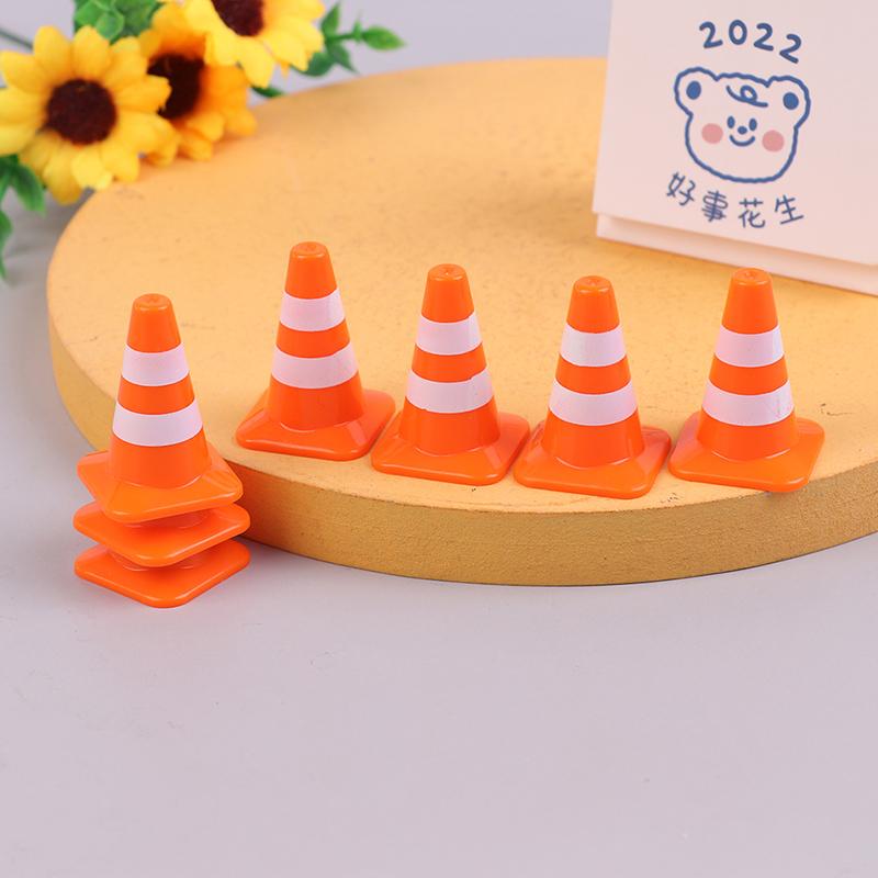 7Pcs Mini Traffic Road Cones Toys Training Roadblock Signs Educational Toy