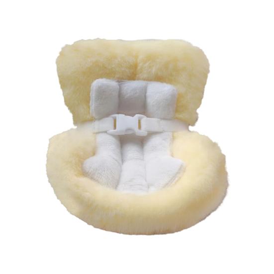 Doll Car Seat with Air Vent Clip Desktop Stand Cute Safety Belt Plush Cushion 17cm Doll Seat Car Ornament Gift for Collectors Fans