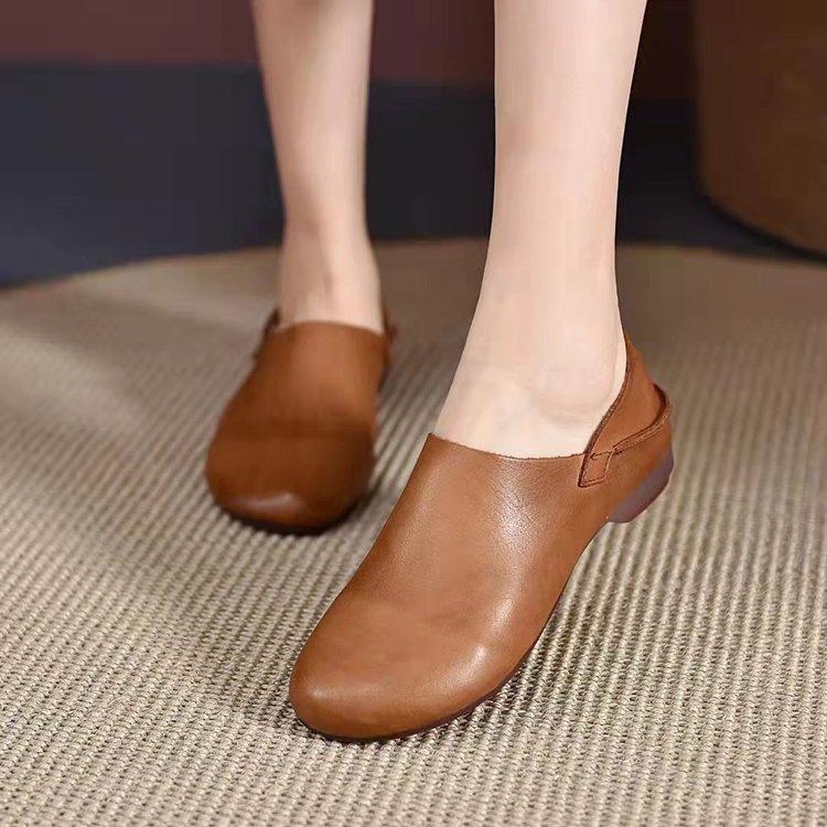 Ретро бабушкины кожаные туфли женские 2025 осень новые туфли на мягкой подошве повседневные туфли на плоской подошве с мелким вырезом большого размера одинарные туфли ленивые туфли