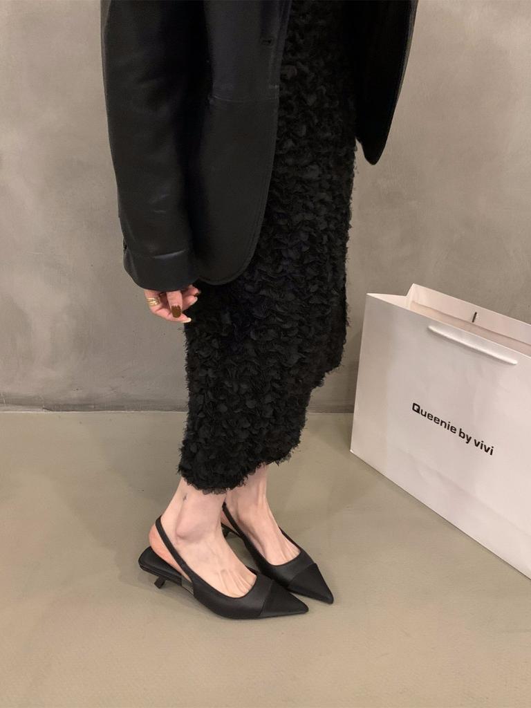 Французский серебряный темперамент сандалии с сумкой на голове сказочные туфли 2024 года новые весенне-летние туфли с острым носком на высоком каблуке маленькие ароматные одинарные туфли