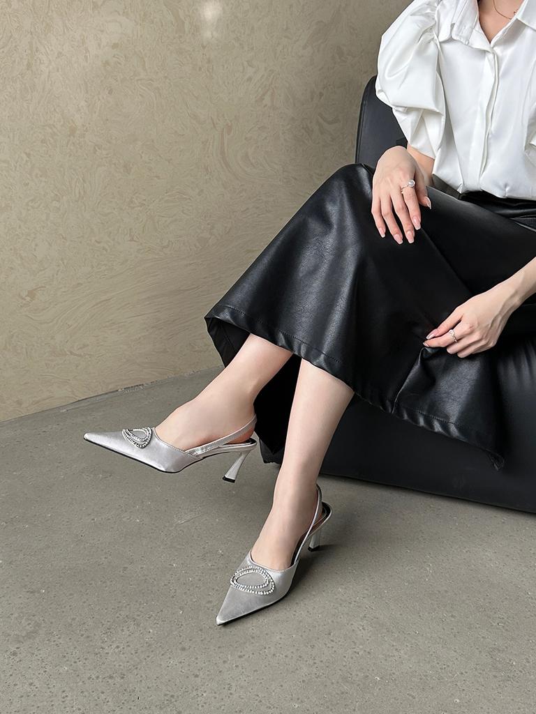 Мода Остроносые женские сандалии Тонкий высокий каблук Задний ремешок 2024 Новые поступления Модная обувь для вечеринок Черный Розовый Бежевый Серый Кристалл