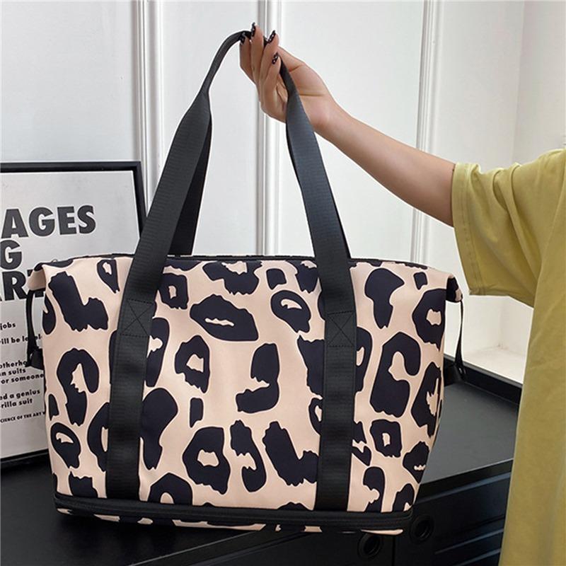 Дорожная сумка для коротких поездок, для деловых поездок, большая вместительная сумка для багажа, посадочная сумка с коровьим принтом, легкая простая сумка для проживания