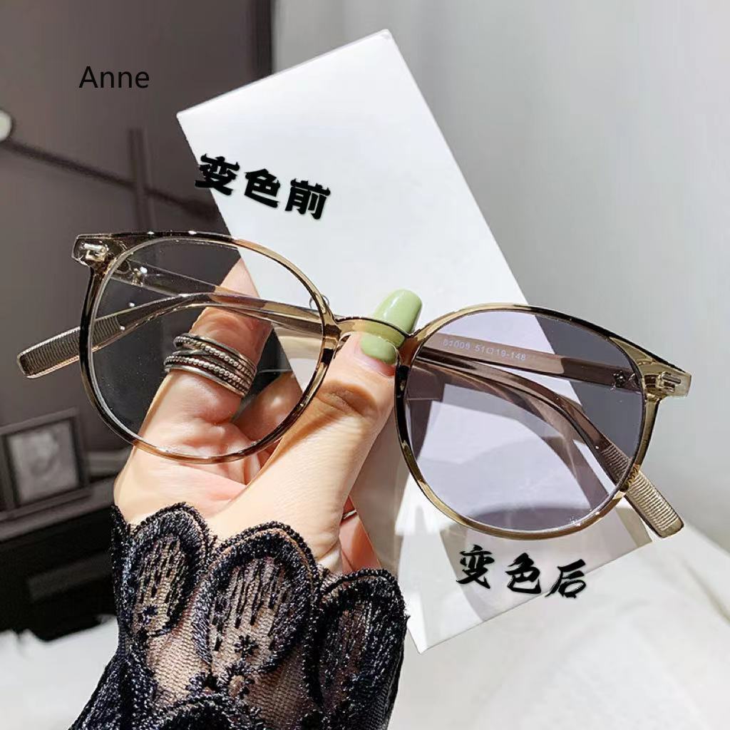 Photochromic Myopia Glasses New Women Men Round Sun Discolored Presbyopia Eyewear Blue Light Blocking Glasses