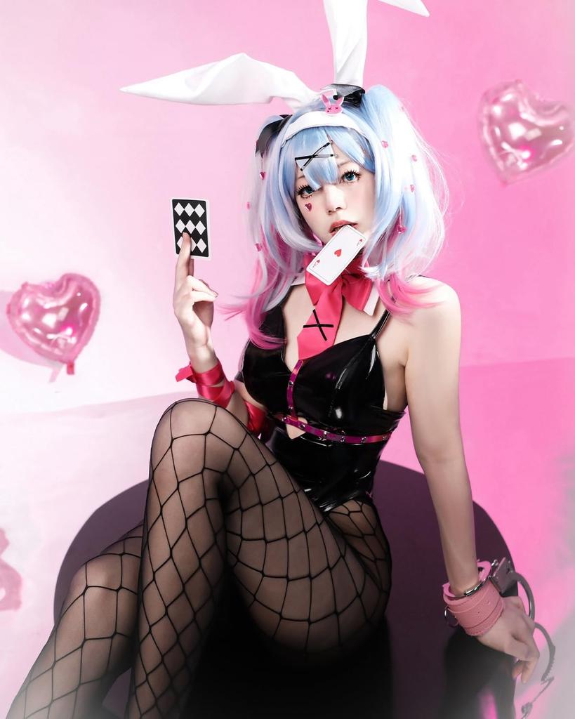 Rabbit Hole Cosplay with Wig MIKU Bunny Girl Cosplay Costume Adult Costume Cultural Festival Event Costume Stage Clothes Rabbit Hole Cosplay Hole with